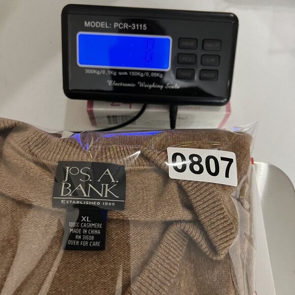 Jos. A. Bank Mens XL Tan Pullover V-Neck 100% Cashmere SOFT Sweater Quiet Luxury - Picture 14 of 14